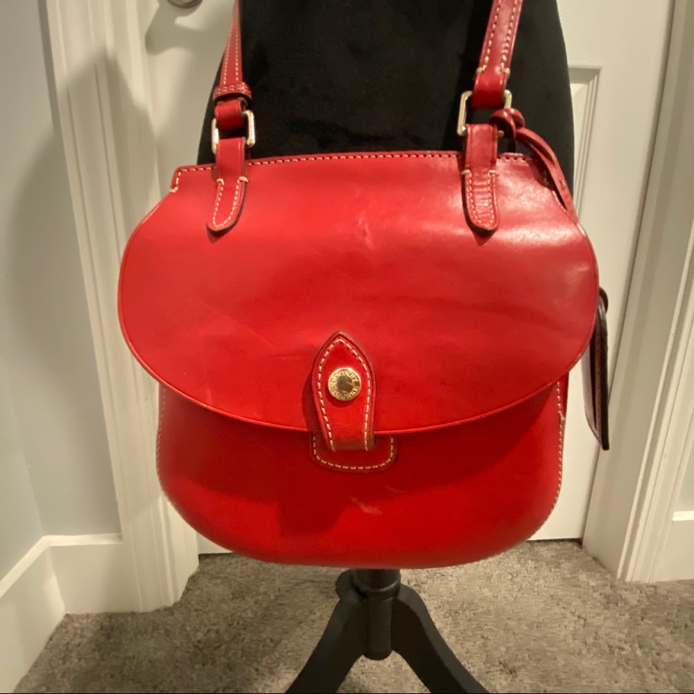 Dooney & Bourke brasil smooth  Leather cross body
